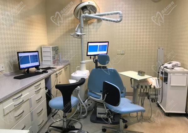 泰康拜博口腔亚美门诊部诊室1