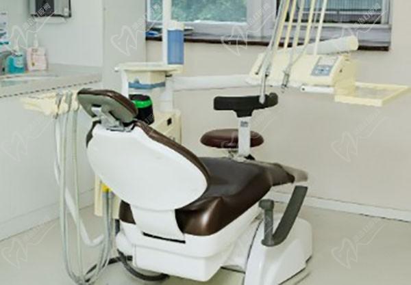 泰康拜博口腔亚美门诊部牙椅