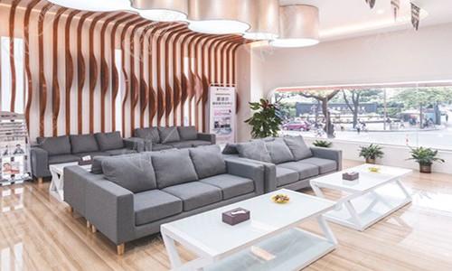 佛山爱顿口腔大厅