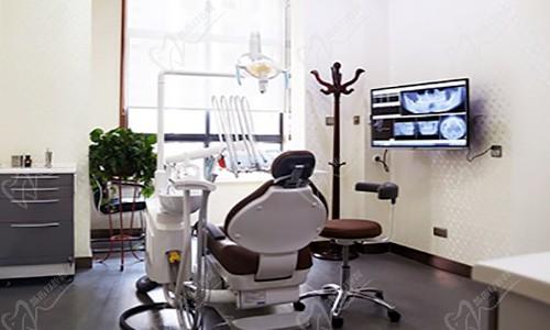 锦业路口腔门诊部诊室3