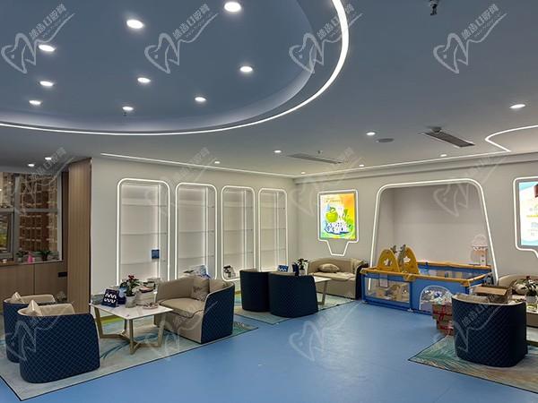 泉州丰泽美特尔口腔门诊休息区