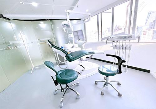 珠海维港口腔诊所诊室