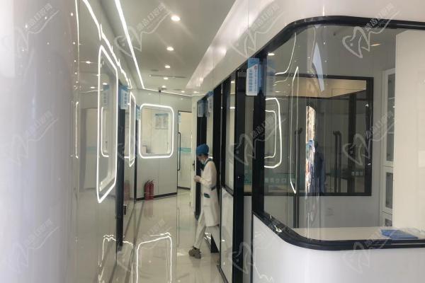 拉萨堆龙雅博仕口腔走廊