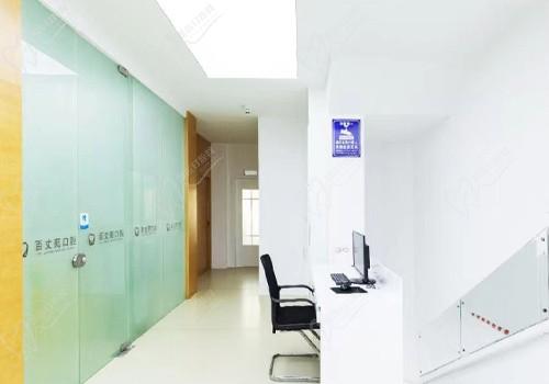 宁波鄞州百丈苑口腔过道