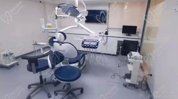 西安瑞泰口腔高科分院诊室1