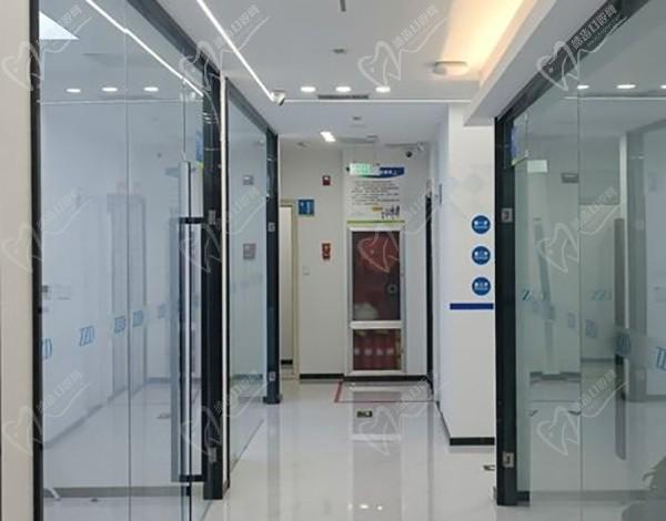 太原众植齿科迎西院区走廊