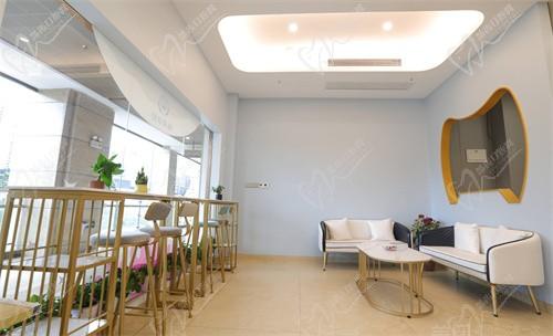 富丰口腔休息区