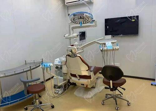 广州越尔口腔门诊新塘店治疗室