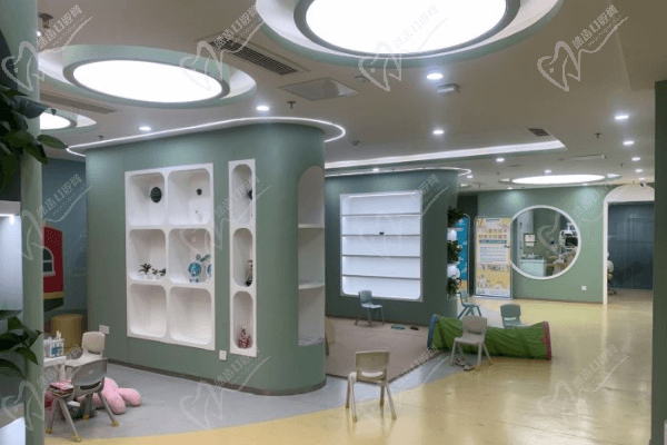 济南可恩口腔医院辅仁分院大厅