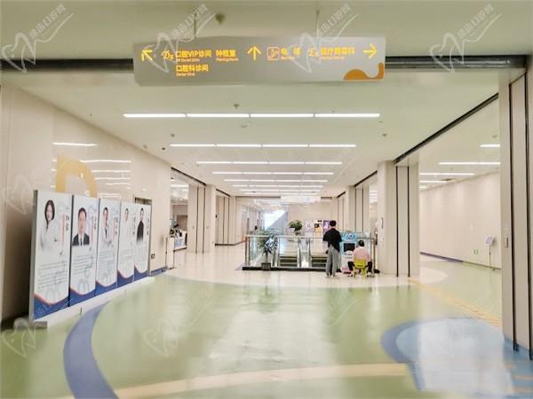 杭州未来科技城医院大厅休息区