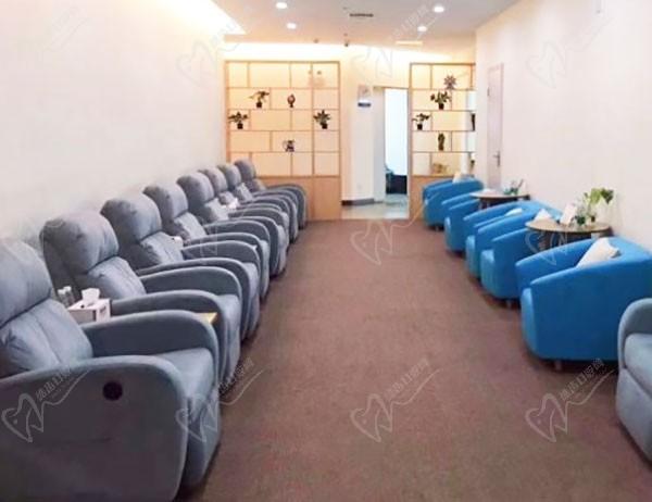 武汉佰视佳眼科门诊部休息区