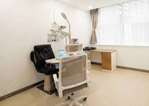 深圳博爱曙光医院眼科诊室
