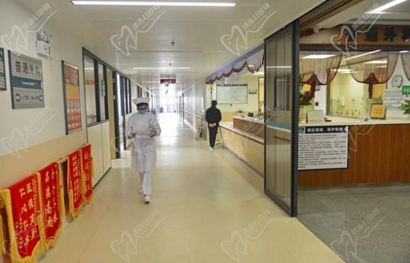广西壮族自治区人民医院走廊