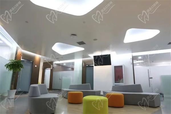 北京联合丽格第一医院候诊区