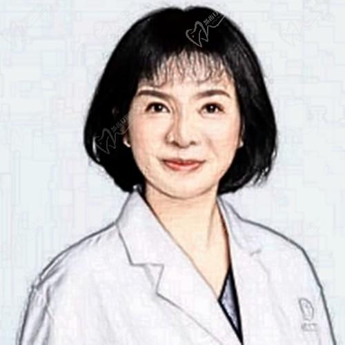 北京祛眼袋医生刘玲怎么样-是北京祛眼袋最好的医生附案例