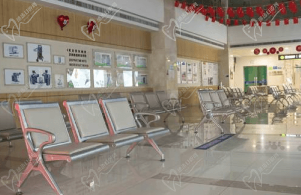 武汉爱尔眼科汉阳医院候诊区