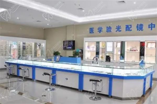 佛山三水华厦眼科医院配镜区