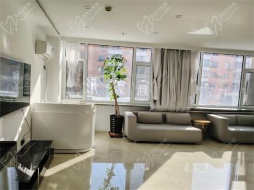 沈阳友谊美容医院休息区