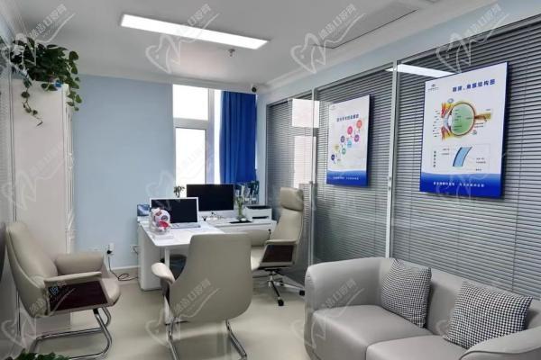 贵阳麦迪格眼科医院沙发