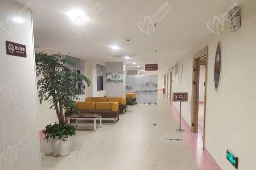 长沙长海医院整形科休息区