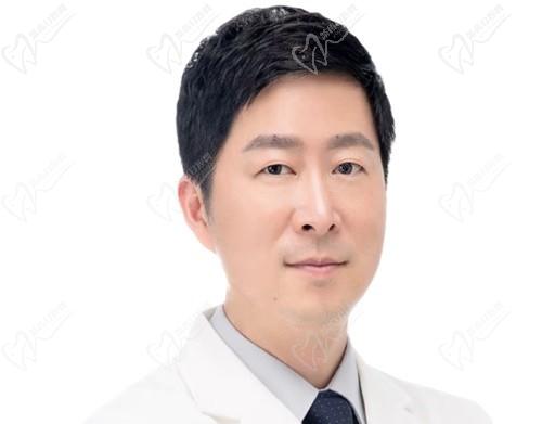张亮