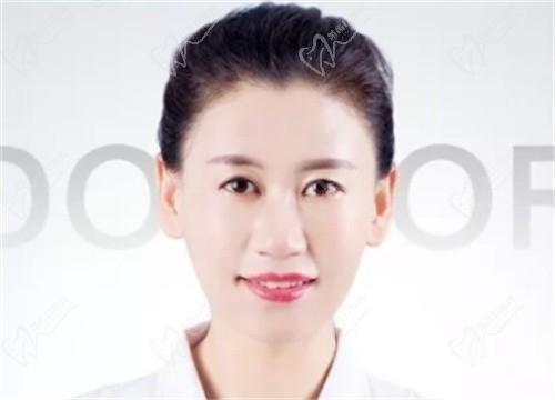 张宏