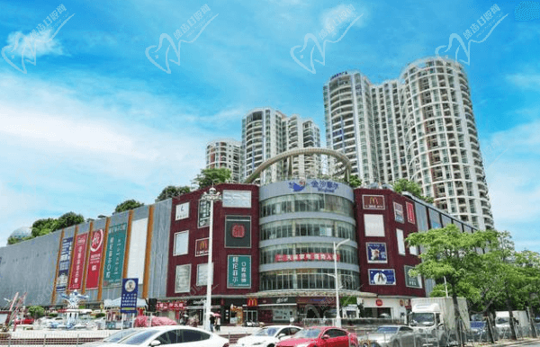 深圳格伦菲尔口腔横岗店哪个医生好？陈金武做种植杨阳做矫正好