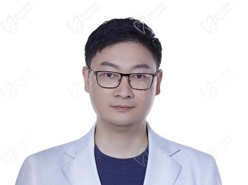 杨千里
