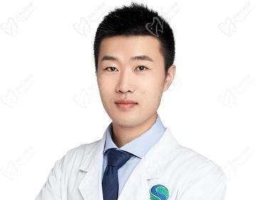 王栋