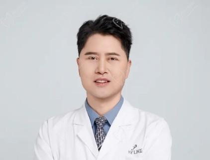 杨万忠