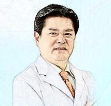 蔡国灵眼科医生做近视眼怎么样？近视手术尤其是晶体植入评价与口碑好