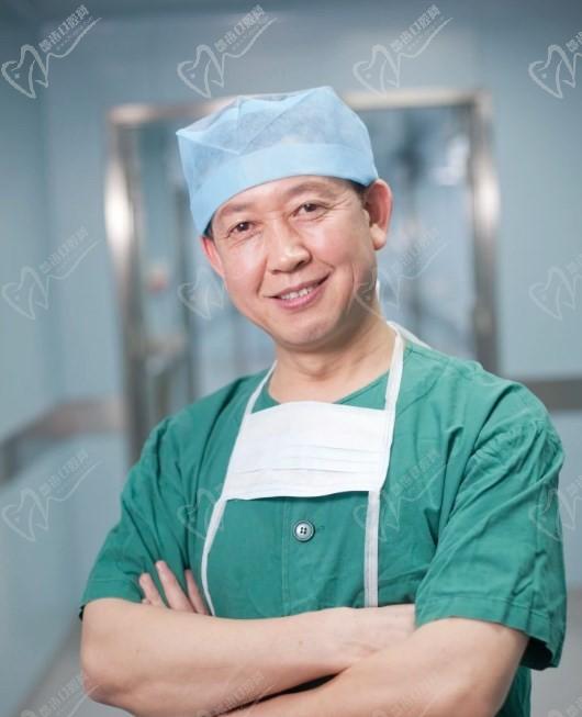 重庆陈德法个人资料简介：隆胸没有失败且好评如潮收费中等公开真实反馈