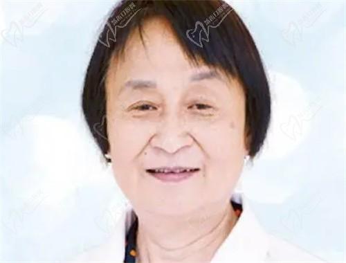邓燕