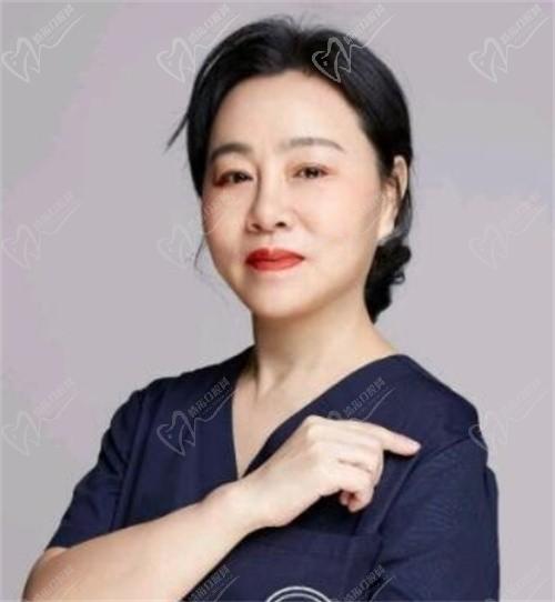 杨青青