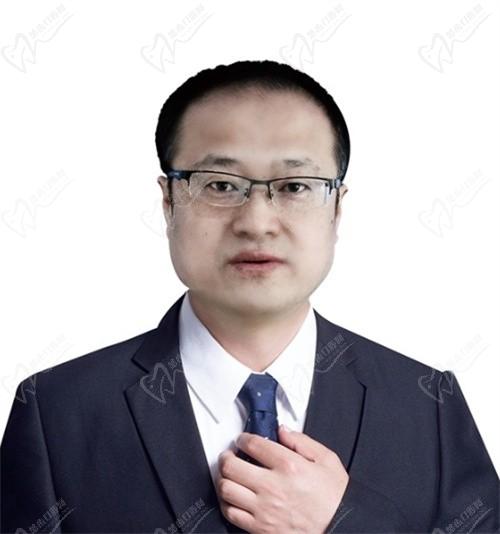 王海刚