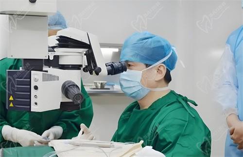 武汉华厦眼科医院刘磊医生smart全激光11800元,打造清晰视界，优惠价格限时抢约 