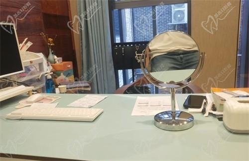 贵阳小李飞刀做双眼皮怎么样？做双眼皮效果自然，价格不贵