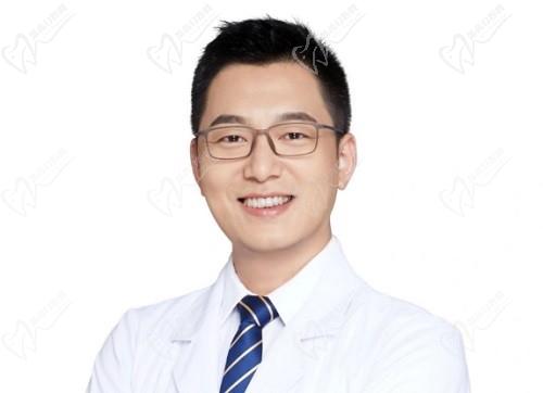 李丽强