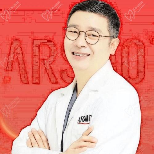 赵煜楠