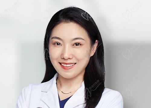 张巍