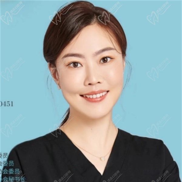 杨芳