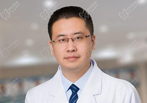 蒋磊