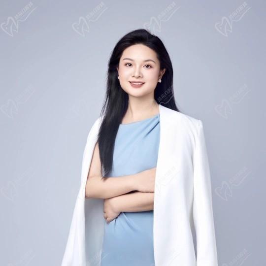 郑州杨琳牙齿矫正怎么样？隐适美牙套正畸1v1设计方案口碑好附医院地址预约挂号