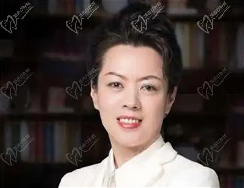 崔晶莹