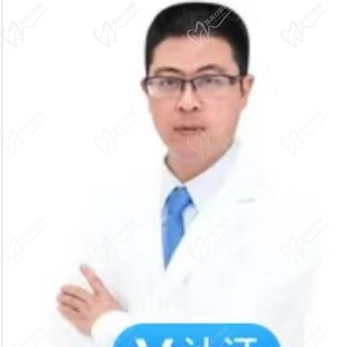 阳金楚