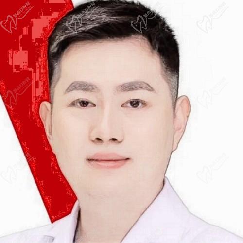 王广超