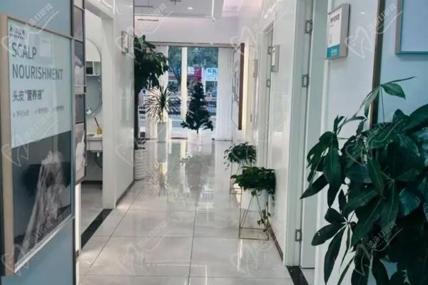金华亚植植发医院走廊